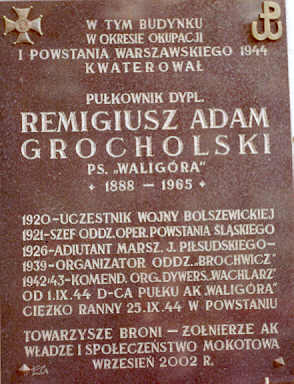 Tablica na ul. Puławskiej w Warszawie